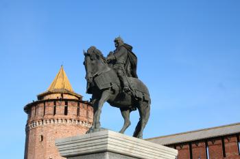 Памятник Дмитрию Донскому.JPG
