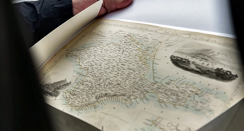 Севастополю передали британскую карту Крыма, составленную перед войной