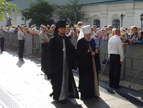 К чему толкают Украинскую Православную Церковь Московского Патриархата? (заметки православного мирянина) 