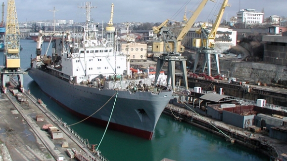 Экономику Крыма начнут возрождать с оборонных заводов