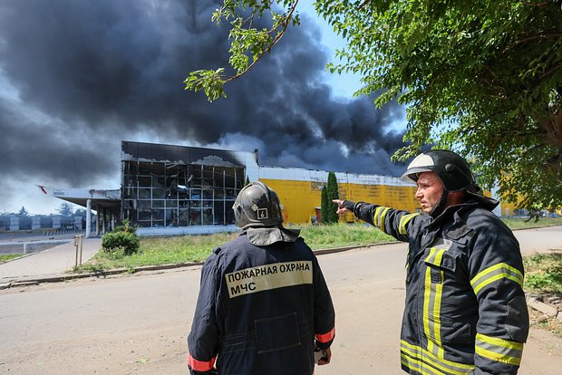 16 августа. Адское пламя сгоревшего в Донецке ТЦ «Галактика»