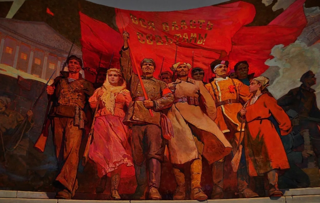 Как Россия благодаря большевикам обрела государственный флаг