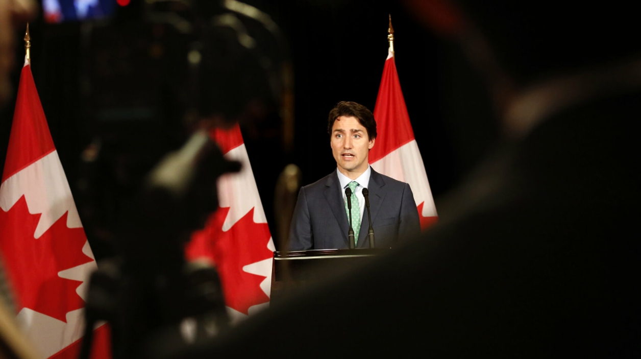 Канада: Трюдо внезапно отменил акт о военном положении. Но в мире отметили попытку установления диктатуры